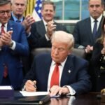 US Government Shutdown Ends After 43 Days as Trump Signs Funding Bill