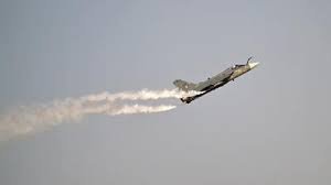 Tejas Fighter Jet Crashes at Dubai Airshow: What Went Wrong?